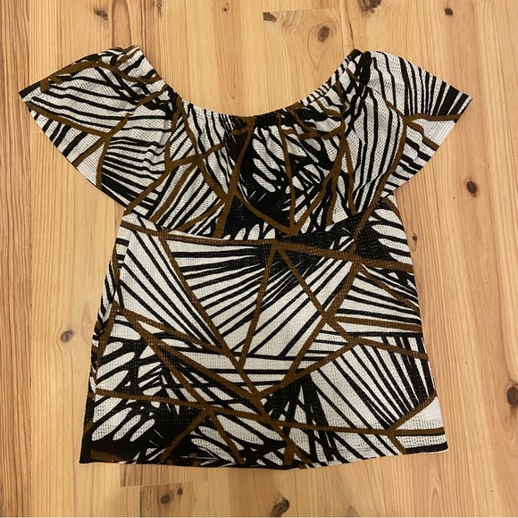 Chico Size 2  peasant blouse - Picture 2 of 3